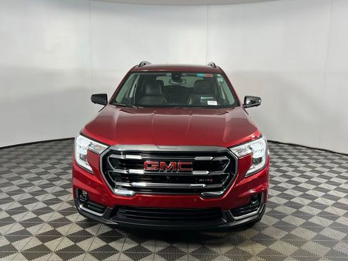 Used 2024 GMC Terrain AT4 w/ Infotainment Package II image 12