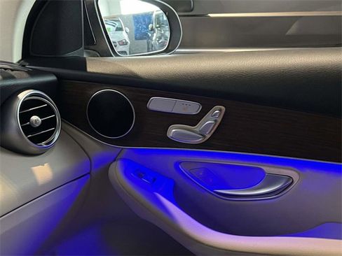 Certified 2022 Mercedes-Benz GLC 300 4MATIC image 35