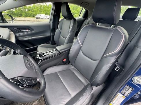 Used 2023 Toyota Prius XLE FWD image 11
