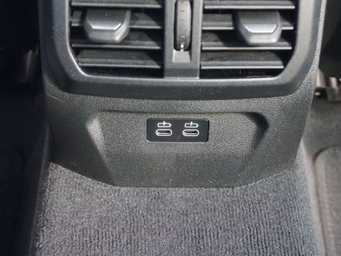 Used 2025 BMW 228i xDrive w/ Premium Package image 12