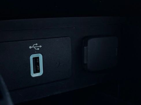 Used 2019 Ford Explorer Sport w/ Equipment Group 401A image 40