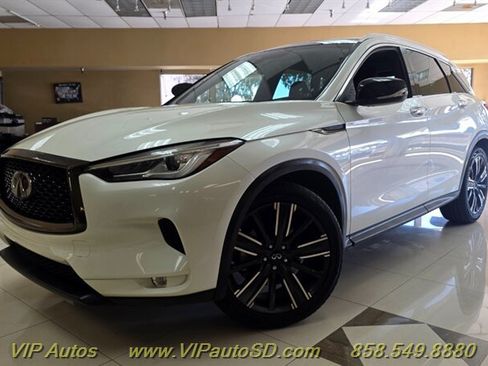 Used 2021 INFINITI QX50 Luxe w/ Appearance Package FWD image 2