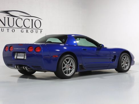 Used 2003 Chevrolet Corvette Z06 w/ Memory Package, 3 Drivers RWD image 11