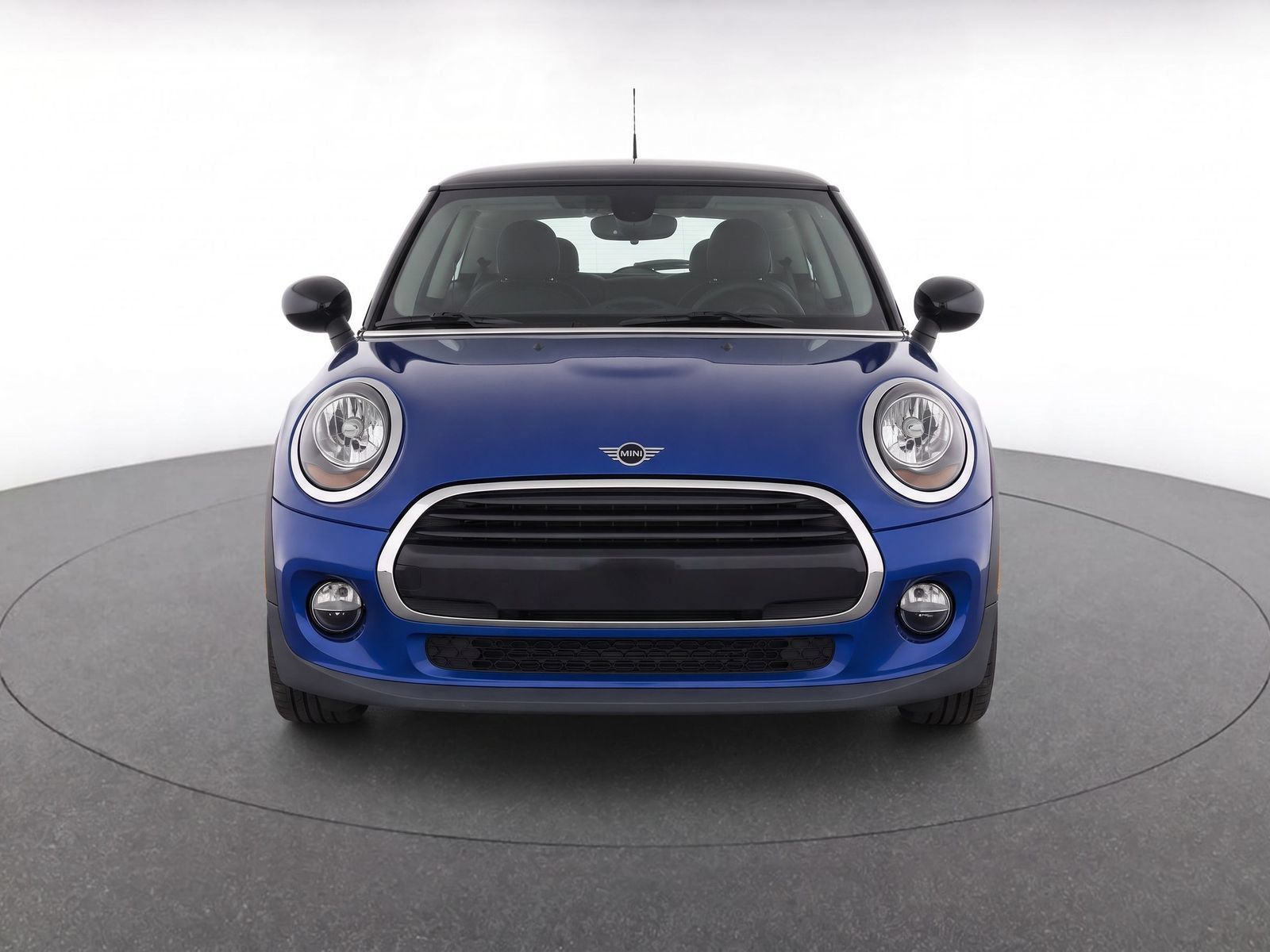 Used 2019 MINI Cooper 2-Door Hardtop w/ Storage Package FWD image 6