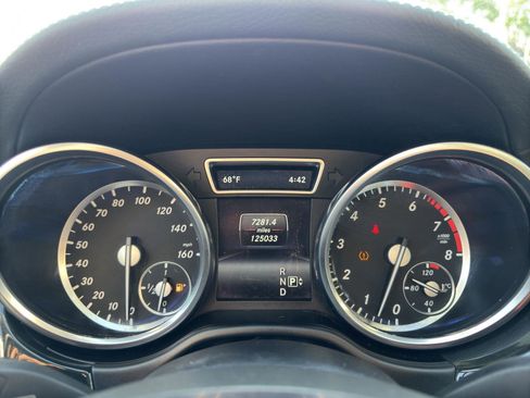 Used 2015 Mercedes-Benz GL 550 4MATIC w/ Accessory Chrome Package image 25