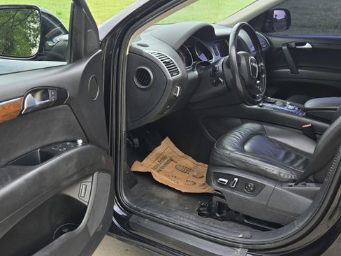 Used 2011 Audi Q7 3.0T Premium image 17