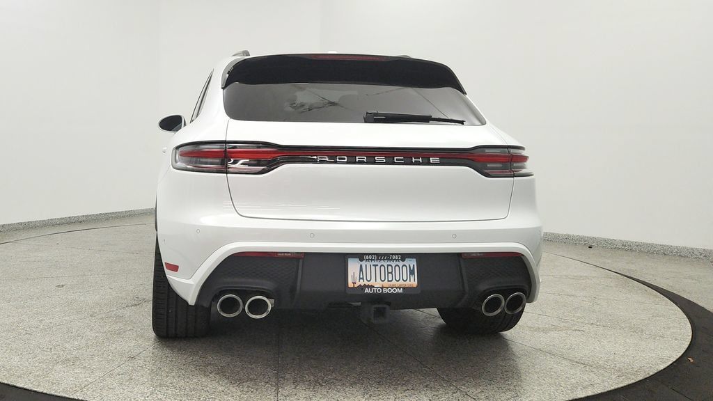 Used 2022 Porsche Macan AWD/4WD image 4