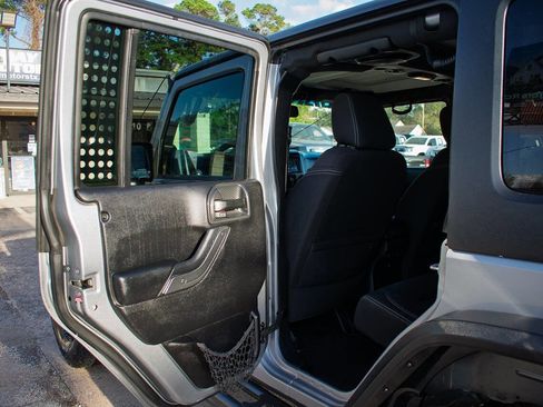 Used 2014 Jeep Wrangler Unlimited Sahara w/ Max Tow Package image 24