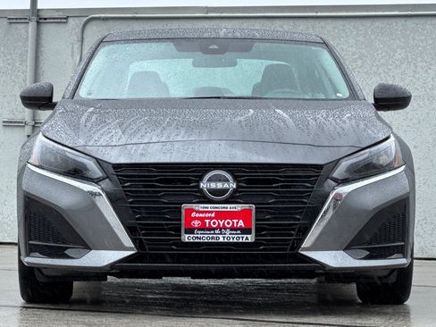 Used 2025 Nissan Altima 2.5 SV image 6