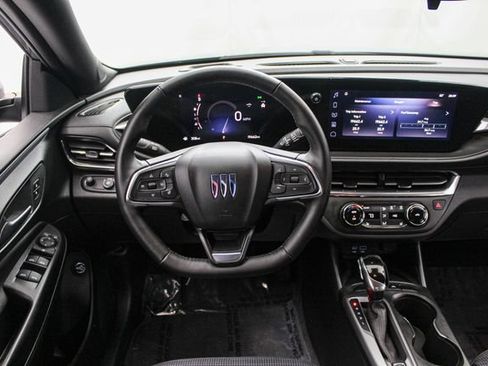 Certified 2024 Buick Envista Preferred w/ Convenience I Package FWD image 25