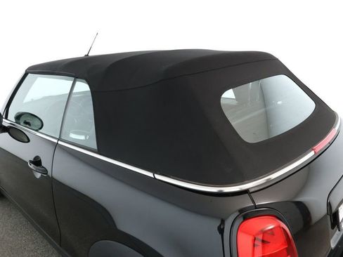 Used 2023 MINI Cooper S image 8