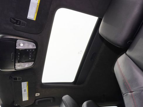 Used 2025 Dodge Durango R/T AWD/4WD image 12