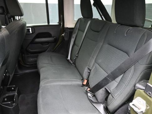 Used 2021 Jeep Wrangler Unlimited Sahara w/ Uconnect 4C Nav & Sound Group image 18