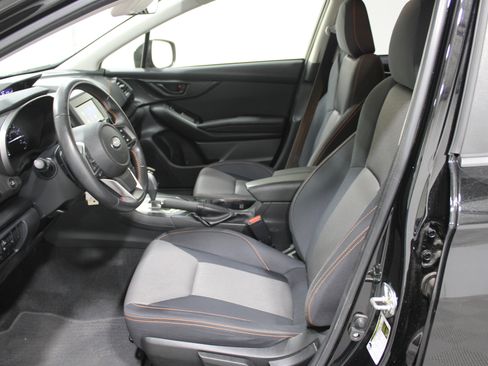 Used 2023 Subaru Crosstrek 2.0i Premium image 3