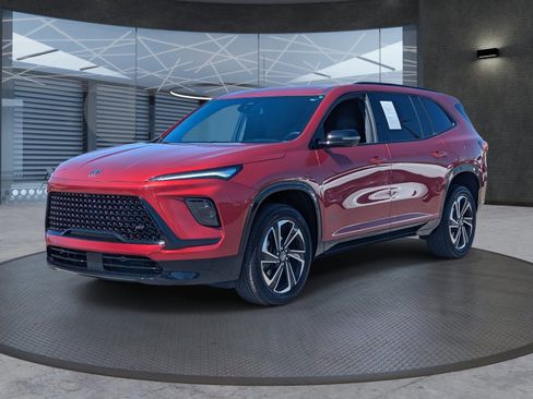 Used 2025 Buick Enclave Sport Touring image 2