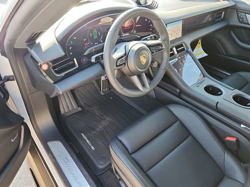 New 2026 Porsche Taycan image 4