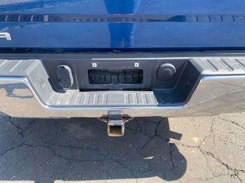 Used 2017 GMC Sierra 1500 SLE w/ Suspension Package, Off-Road AWD/4WD image 4