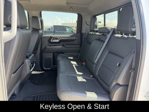 Used 2022 Chevrolet Silverado 1500 LTZ w/ LTZ Convenience Package II AWD/4WD image 34