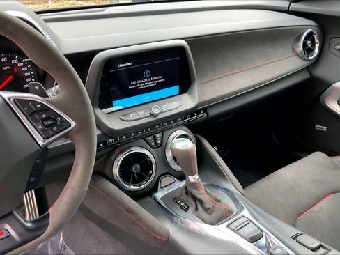 Used 2022 Chevrolet Camaro ZL1 image 10