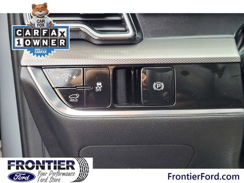 Used 2024 Kia Sportage SX image 16