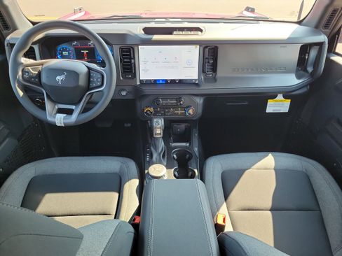 New 2025 Ford Bronco 4-Door image 12