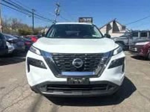 Used 2021 Nissan Rogue S AWD/4WD image 2