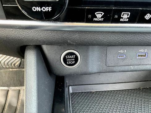 Used 2023 Nissan Rogue SV AWD/4WD image 15