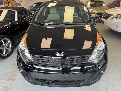 Used 2013 Kia Rio LX w/ PWR Pkg image 2