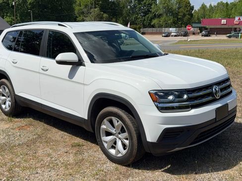 Used 2018 Volkswagen Atlas S image 1