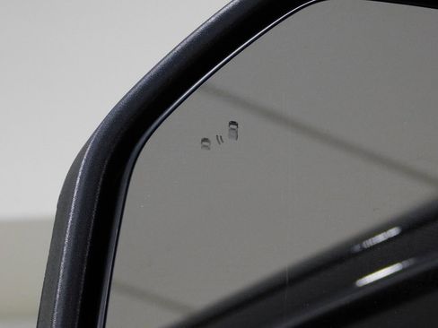 Used 2022 Ford F250 Lariat w/ Black Appearance Pkg image 30