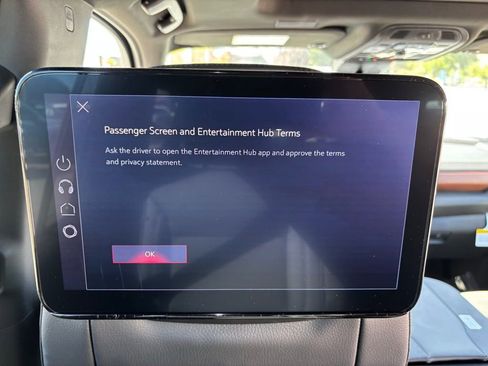 New 2026 GMC Yukon XL Denali w/ Denali Reserve Package AWD/4WD image 39