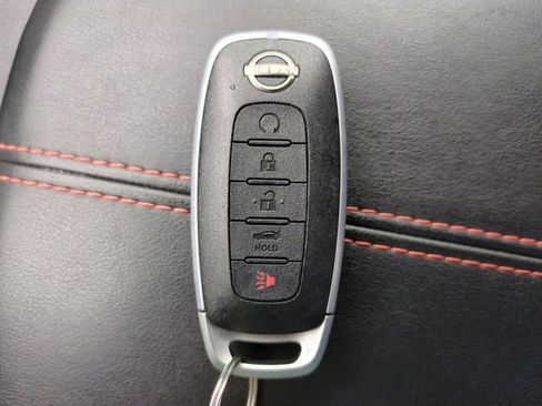 Used 2025 Nissan Sentra SR FWD image 27