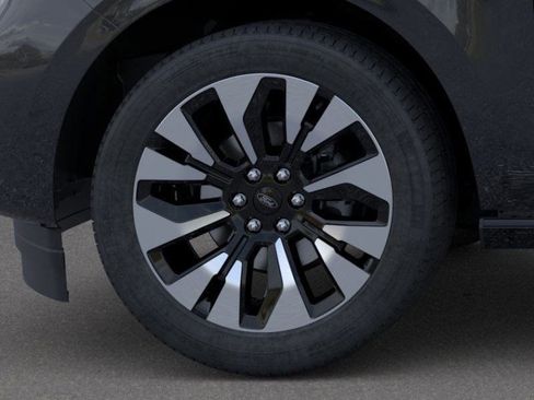 New 2026 Ford Expedition Platinum image 43