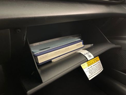 New 2026 Hyundai Elantra Sport image 27