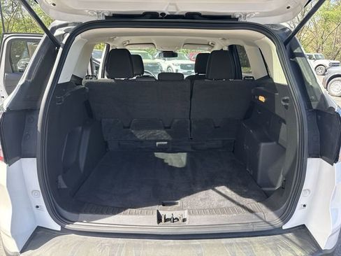 Used 2018 Ford Escape SE w/ Ford Safe & Smart Package image 23