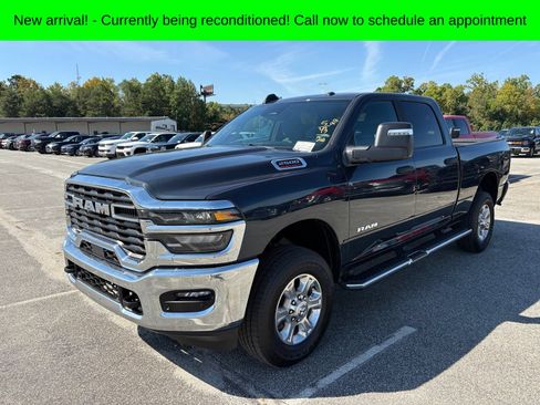 Used 2026 RAM 2500 Big Horn AWD/4WD image 10