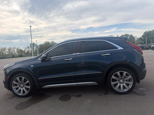 Used 2020 Cadillac XT4 Premium Luxury w/ Enhanced Visibility Package FWD image 14