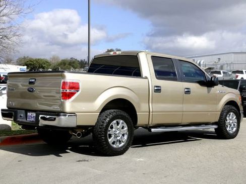 Used 2014 Ford F150 XLT w/ XLT Chrome Package image 5