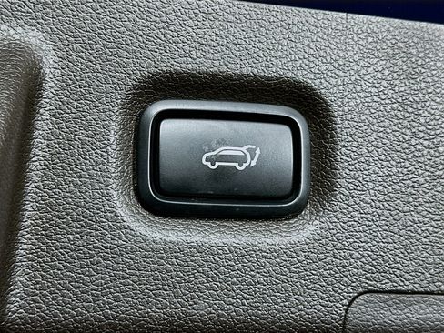 Used 2020 Hyundai Santa Fe SEL w/ Convenience Package FWD image 27