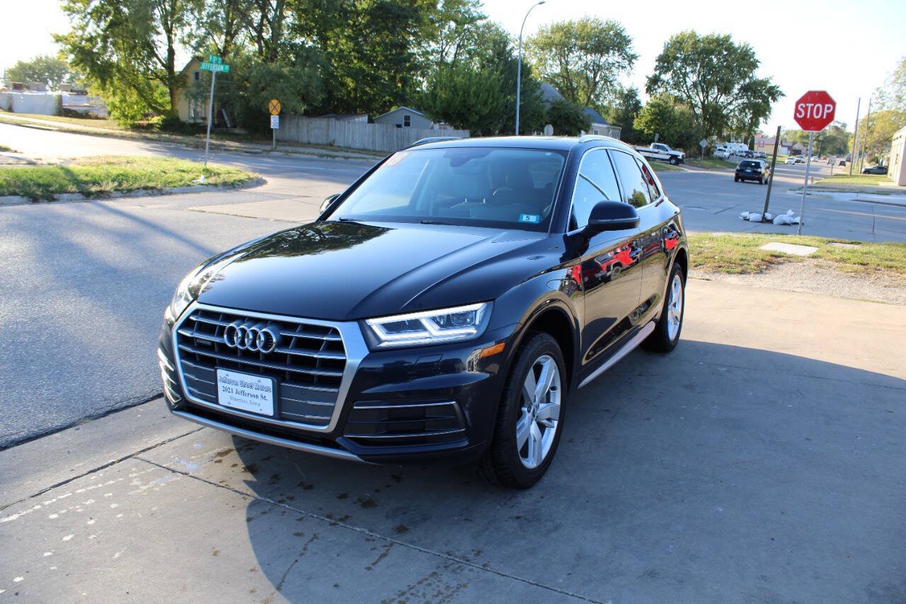 Used 2018 Audi Q5 2.0T Premium Plus w/ Premium Plus Package AWD/4WD image 3