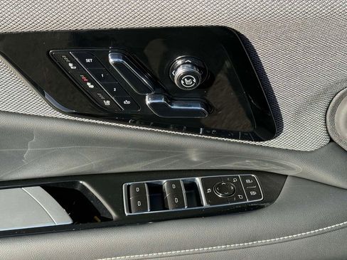 Used 2025 Cadillac Optiq Luxury 2 w/ LPO, Floor Liner Package image 21