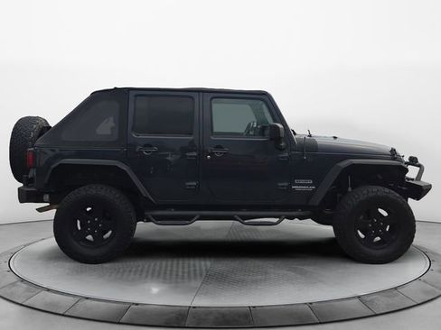 Used 2017 Jeep Wrangler Unlimited Sport w/ Connectivity Group image 6