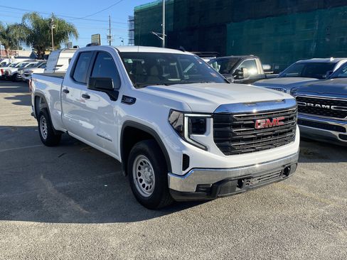 Used 2024 GMC Sierra 1500 Pro w/ Trailering Package image 8