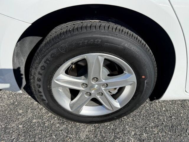 Used 2024 Chevrolet Malibu LS FWD image 10