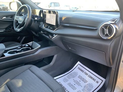 Certified 2026 Chevrolet Equinox LT FWD image 27
