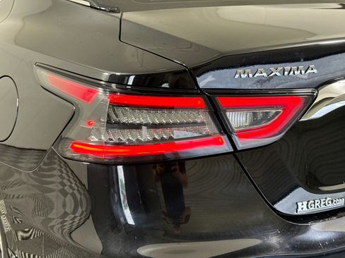 Used 2023 Nissan Maxima SL FWD image 36