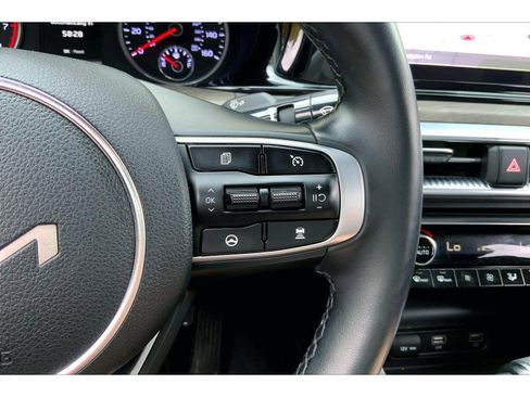 Used 2022 Kia K5 EX w/ EX Premium Package image 18