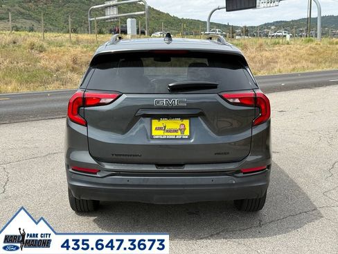Used 2021 GMC Terrain SLE w/ Driver Convenience Package AWD/4WD image 4