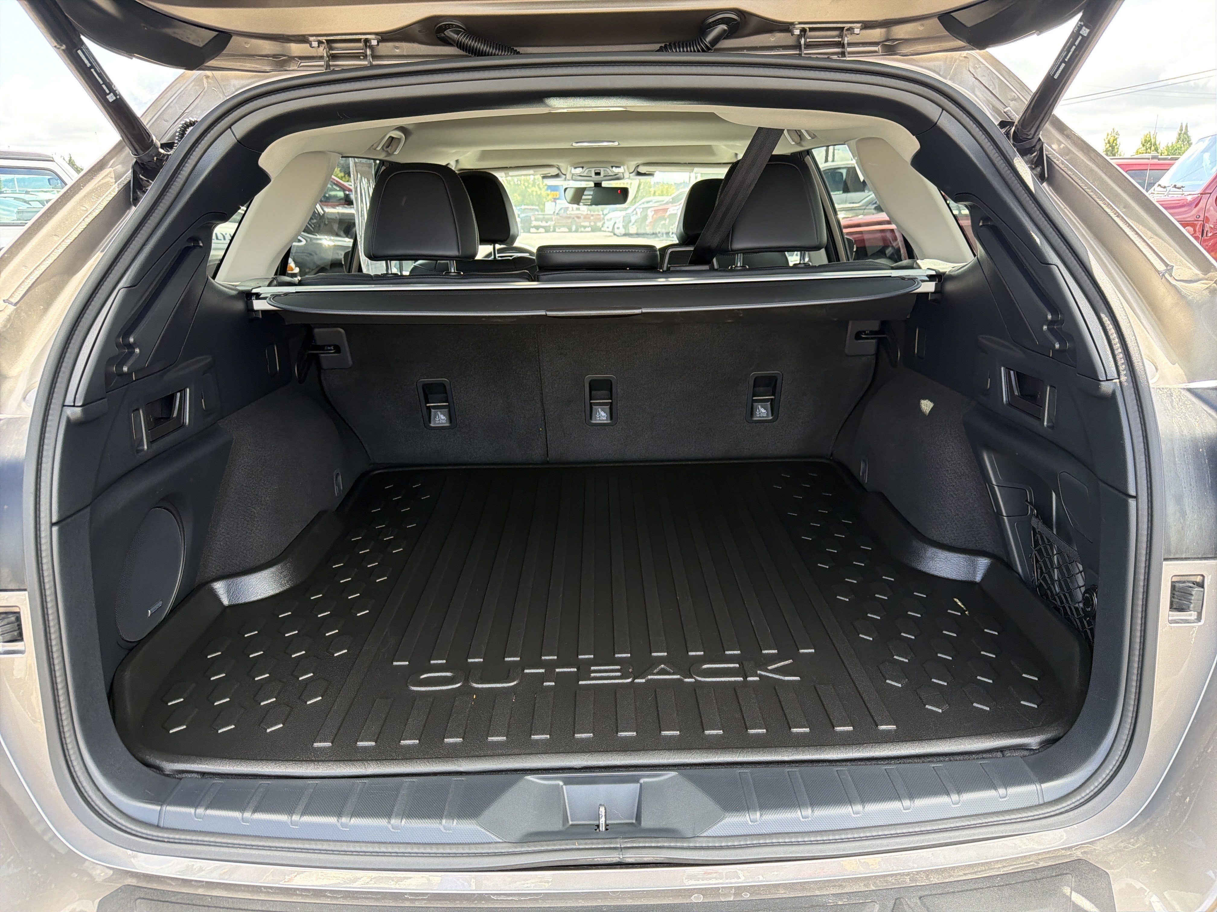 Used 2024 Subaru Outback Limited AWD/4WD image 5