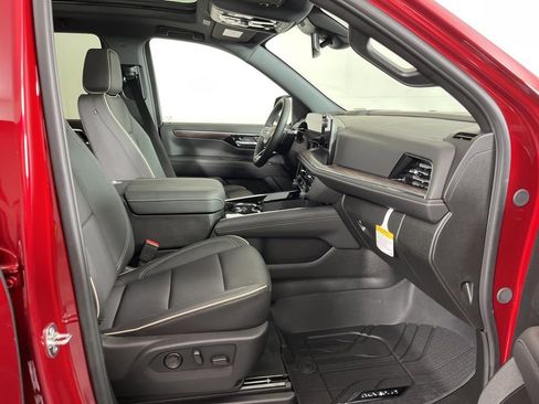 New 2026 Chevrolet Tahoe Premier w/ Sun And Tow Package AWD/4WD image 8